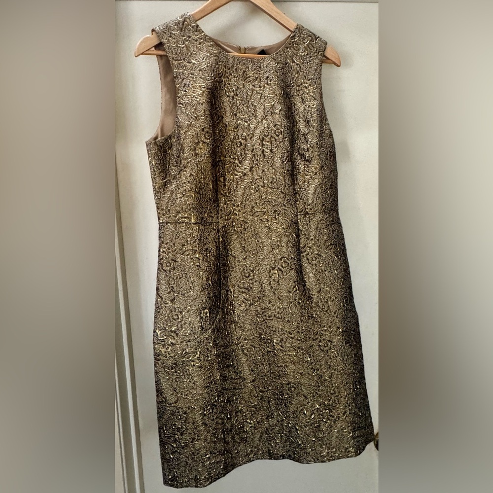 Ann Taylor Metallic Gold Brocade Sleeveless Sheath Dress